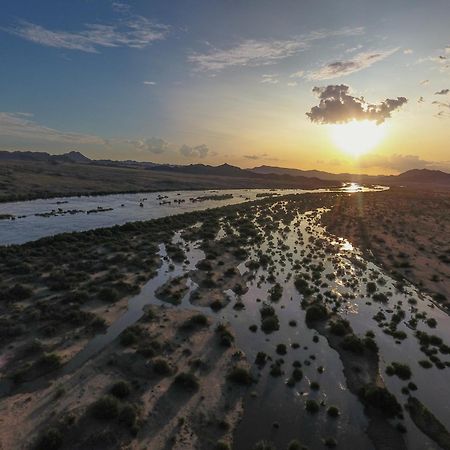 Sandfontein Lodge & Nature Reserve ภายนอก รูปภาพ