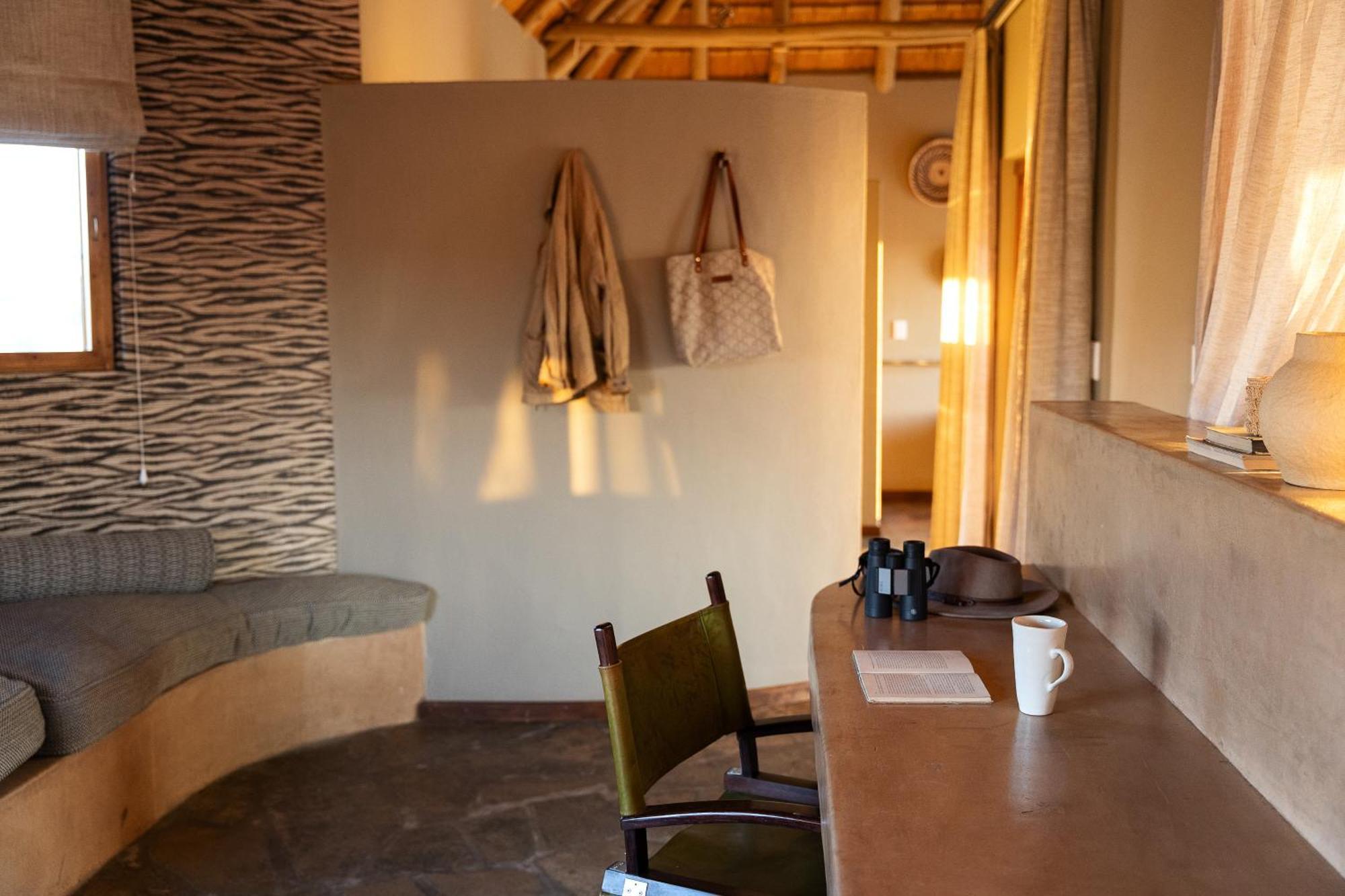 Sandfontein Lodge & Nature Reserve ภายนอก รูปภาพ